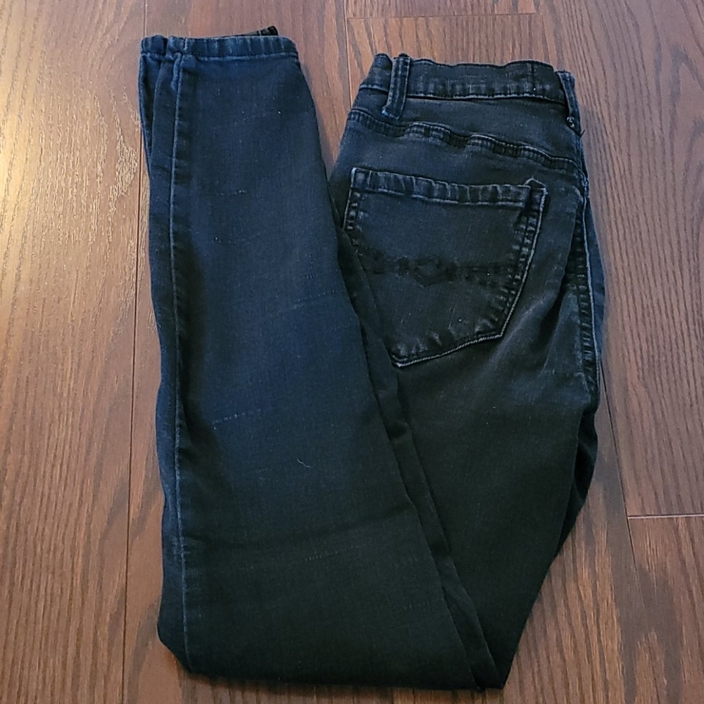 Black Skinny Jeans